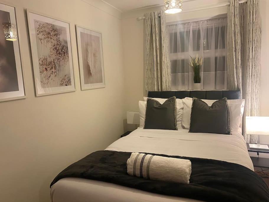 Acacia Villa Dunstable Extérieur photo